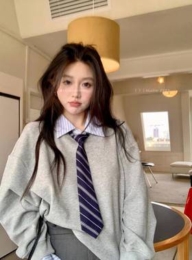 Vega Chang日式学院风条纹领带衬衫/夹克/运动衫独家搭配