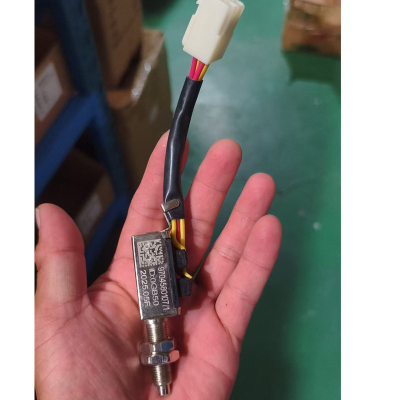 重汽原厂配件豪沃轻卡悍将G5X统帅制动灯开关刹车踏板传感器应器