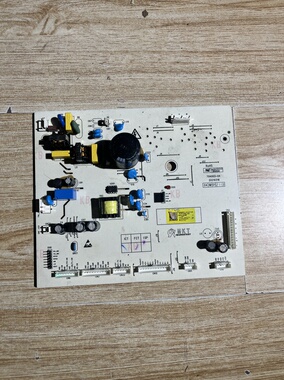 17.17-09201-00C  17.17-19301-00B适用伊莱克斯冰箱电源板控制板