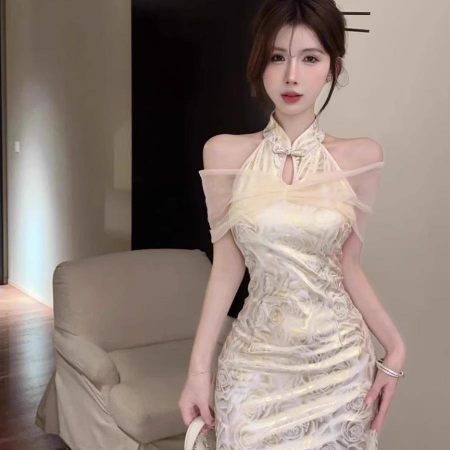 RIERA新中式国风改良旗袍领修身连衣裙女设计感小众露肩包臀开叉