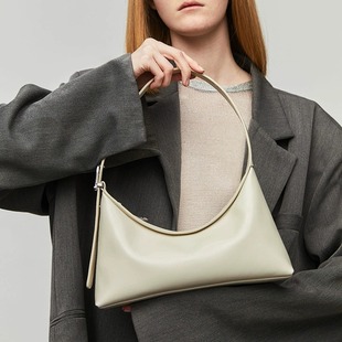 IAMNOT2025新款堆堆包女高级感月牙法棍包小众设计款单肩腋下包