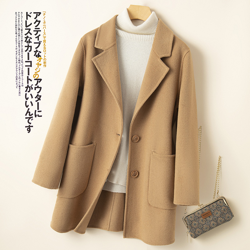 小个子中款双面羊绒大衣