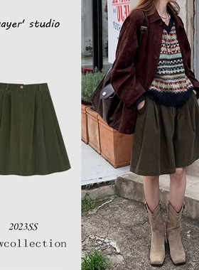 日系军绿色灯芯绒短裙女非正式学院风秋冬复古松紧腰显瘦a字伞裙