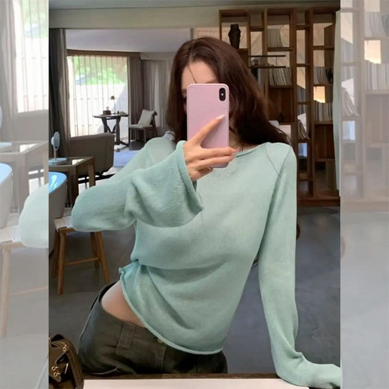 温柔风薄荷绿薄款针织衫女早秋宽松喇叭袖微透氛围感套头长袖上衣