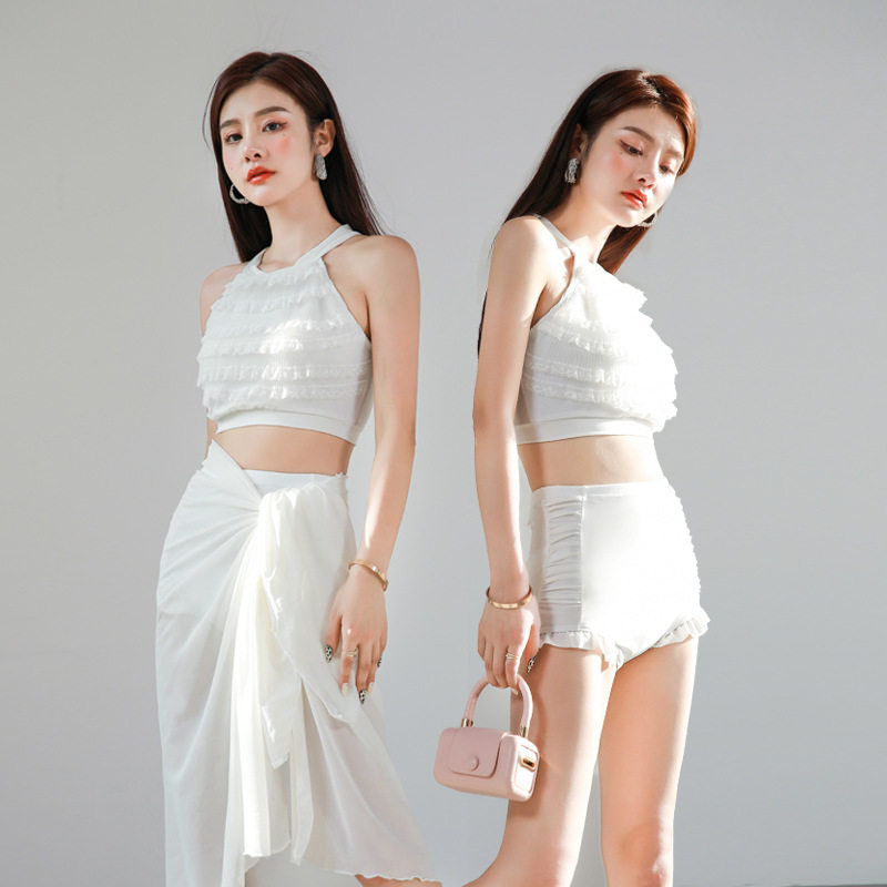 沙滩新品泳衣女夏韩国性感显瘦分体小胸聚拢三件套披纱游泳装