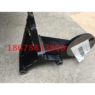 豪沃A7T7H T5G曼发动机空调压缩机支架发电机托架080V-19101-0382