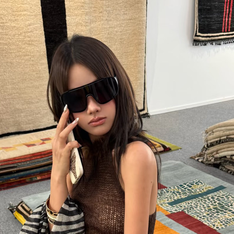 黑色大框骑行墨镜女潮个性高级感凹造型防紫外线度假出片太阳眼镜,ZIPPO/瑞士军刀/眼镜,太阳眼镜,淘宝优惠券,粉丝福利购,淘宝优惠卷