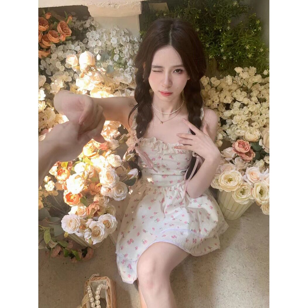 纯欲风少女感吊带连衣裙2