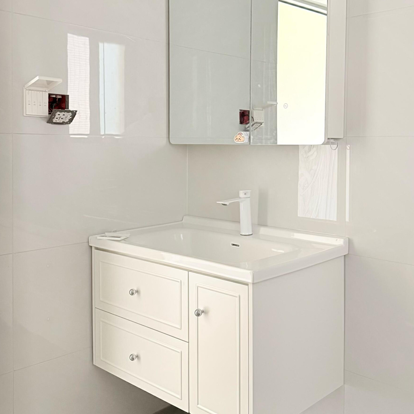 新款法式浴室柜陶瓷一体盆卫生间白色洗漱台卫浴柜洗脸手盆柜组合,家装主材,浴室柜组合,淘宝优惠券,粉丝福利购,淘宝优惠卷