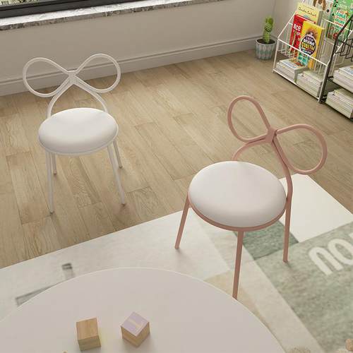 儿童靠背椅家用学生写字椅子幼儿园宝宝学习板凳蝴蝶结可爱小凳子