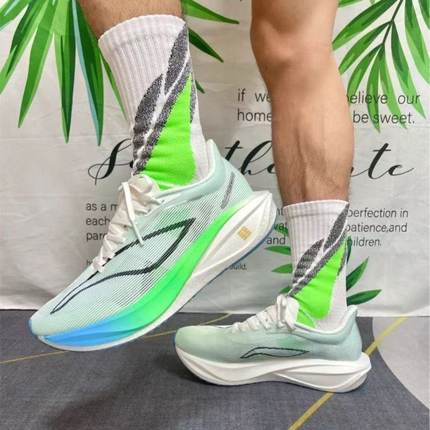 飞电5c秋冬加绒款碳板跑鞋儿童回弹跑步专业竞速马拉松运动鞋