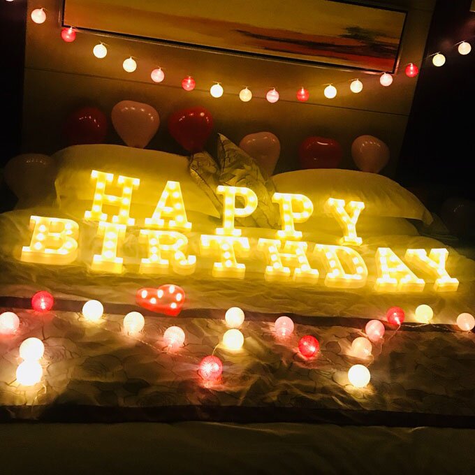 会场北欧男孩灯饰婚房户外少女心发光饭店惊喜清新字母灯生日快乐