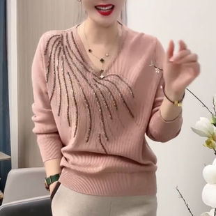 百搭显瘦休闲小衫 V领重工镶钻时尚 2025年新款 春秋女士打底衫