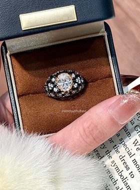 宫廷风925银中古闪钻鸽子蛋椭圆满钻枪黑色戒指女轻奢高级感时尚