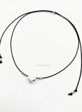 韩版金泰妍同款黑绳爱心项链时尚简约甜酷风可调节锁骨链节日礼物