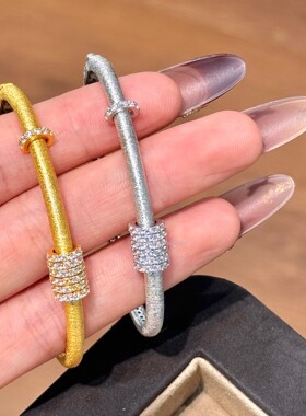 轻奢欧美风S925纯银镶钻环扣拉丝手镯女中古风高级感爆款时尚手镯