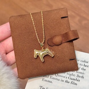 新中式黄铜生肖马马尾流苏万能扣麻花项链新款女时尚高级感设计感