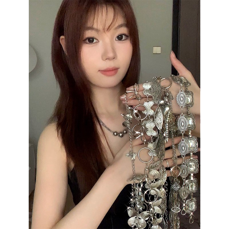 金属银色蝴蝶腰链女2025新款爱心拼接镶水钻轻奢链条配裙子细腰带