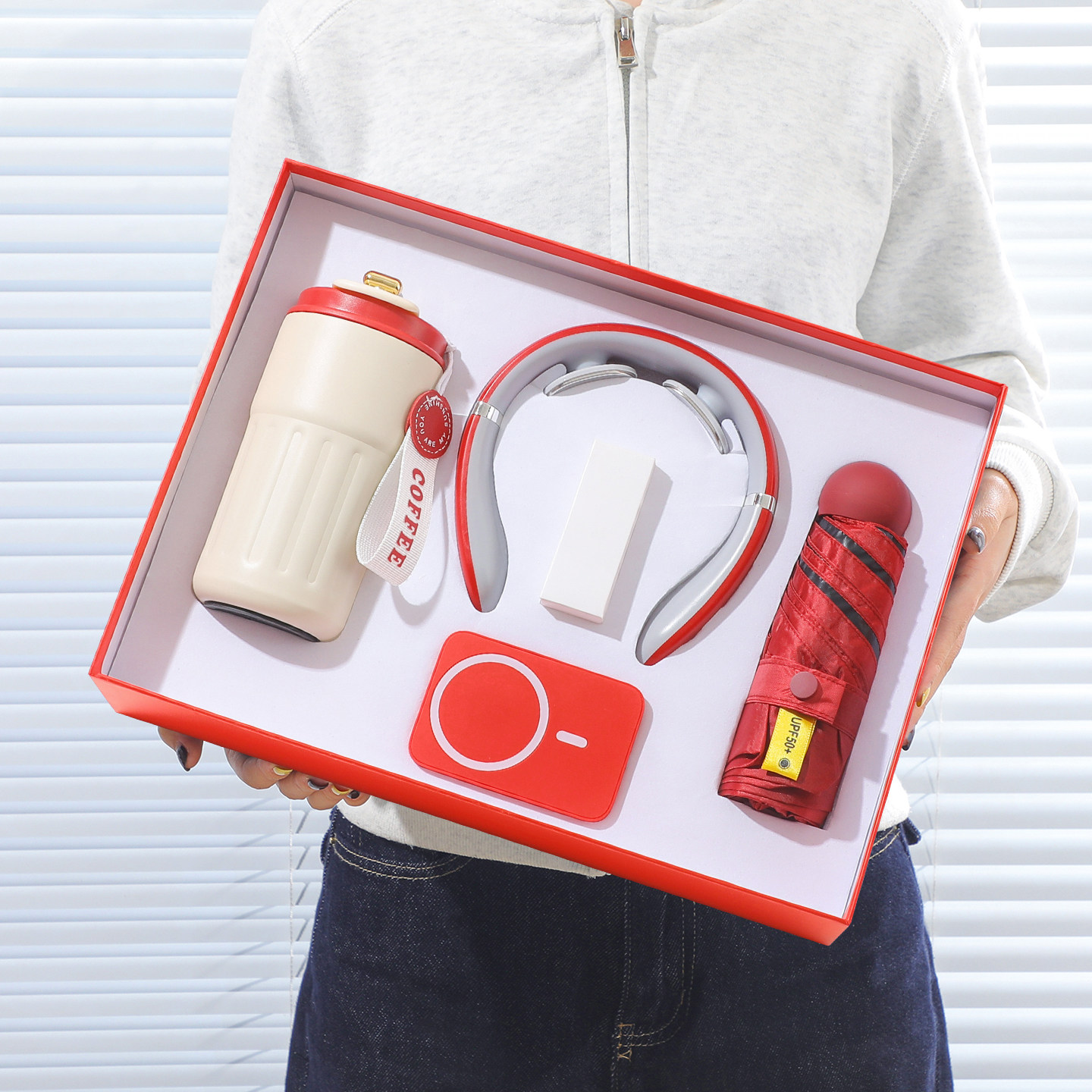 高端商务伴手礼公司送员工客户年会礼品实用礼盒企业团建定制活动