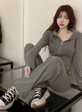 2025年新款女春秋显瘦修身运动套装休闲时尚设计感上衣裤子两件套