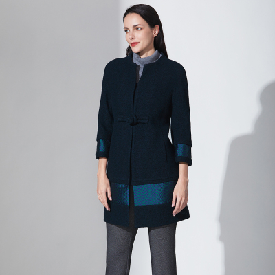 靓诺雅致绿色中长款羊毛大衣