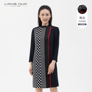 [轻柔百搭]LIANGNUO靓诺黑白印花波点长袖拼接款连衣裙女LL20143A