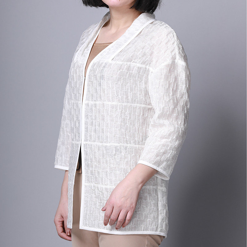 [纯色系列]靓诺白色肌理遮阳显瘦外披女春季休闲气质外衣NX16123A