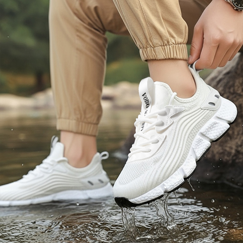 磁力震动防水运动鞋户外防滑