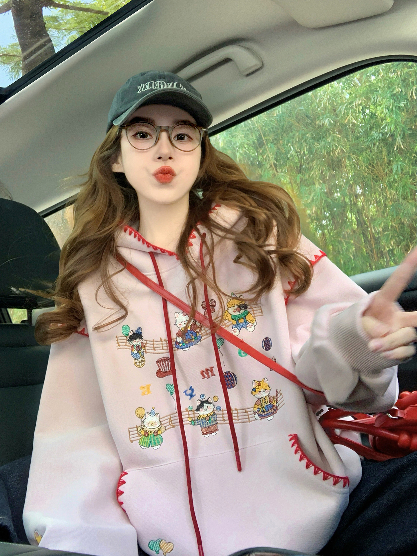 重工卡通刺绣卫衣女2025新款秋季美式减龄小个子连帽套头上衣