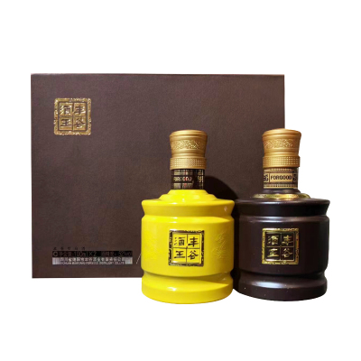 丰谷酒王 52度黄丰谷组合装100ml*2小酒版礼盒,外盒稍有磕碰,