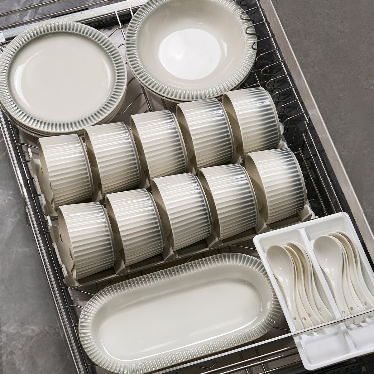 高级感轻奢碗碟套装家用碗盘子2026新款餐具乔迁碗筷碗具高颜值