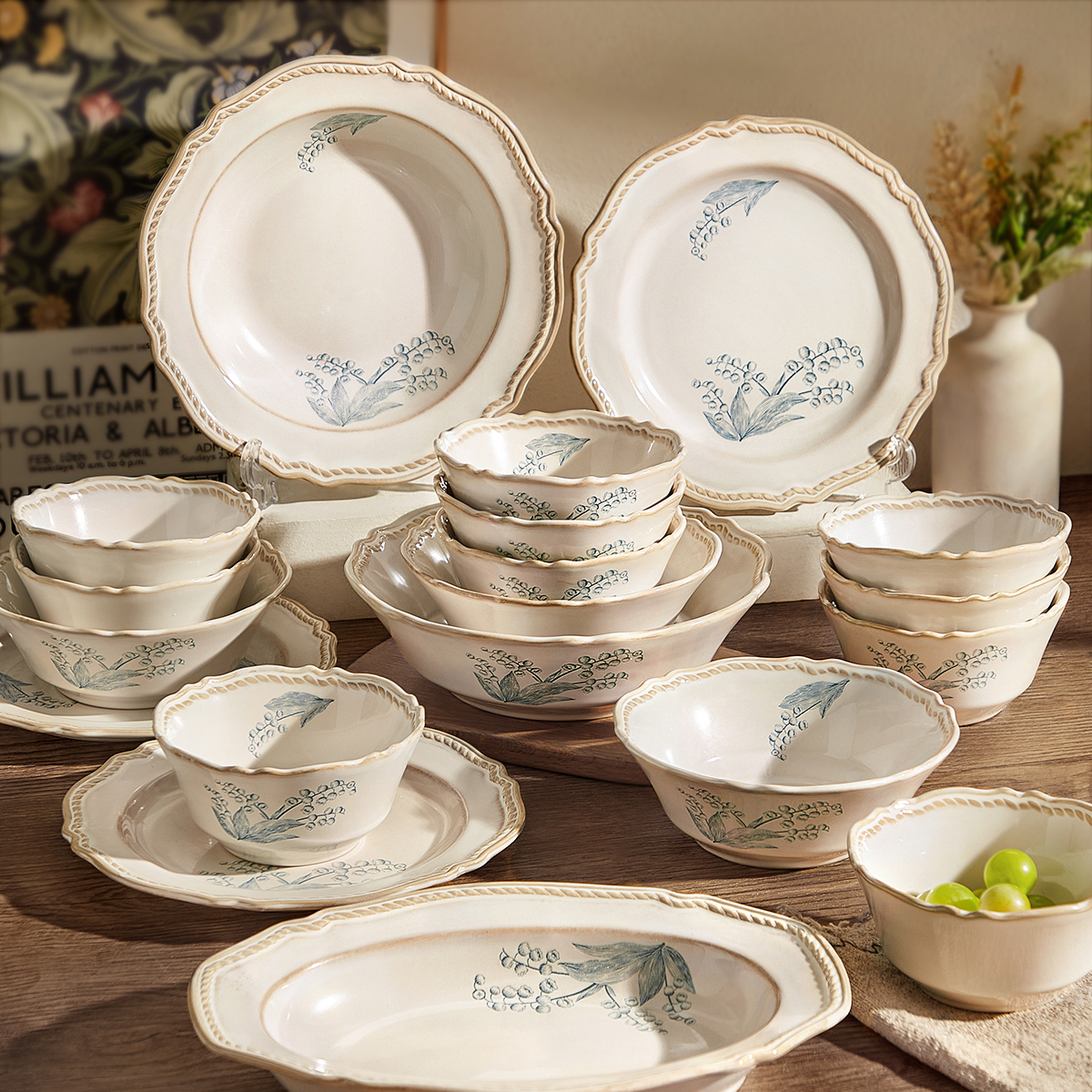 铃兰花法式碗碟套装家用2025新款餐具乔迁新居碗具釉下彩碗盘碗筷