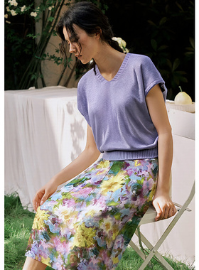 EF温柔风修身显瘦V领气质印花半身裙2025夏季新款洋气中长裙