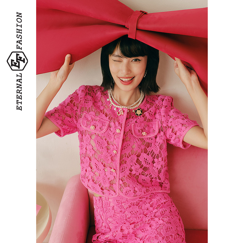 EF短款上衣短裙两件套