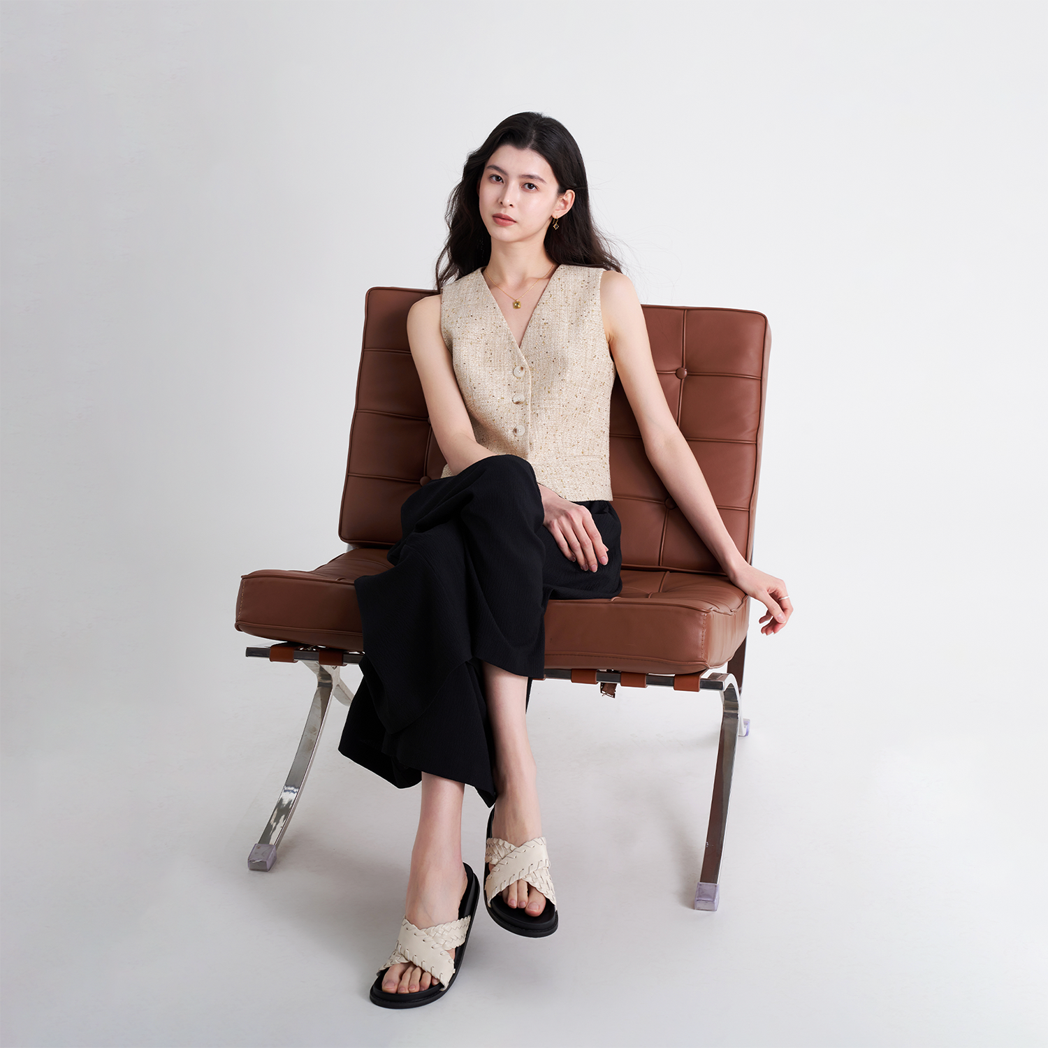 金丝珠片小香风马甲短裤套装立裁