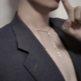 胸链身体链条男士大码200斤男款皓石闪钻不掉色项链饰品性感男生