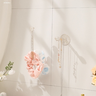 发圈收纳架儿童发饰发箍免打孔壁挂首饰收纳盒女宿舍挂钩收纳神器