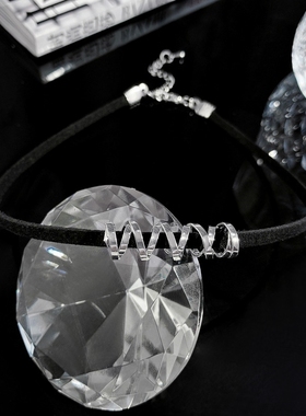 女锁骨暗黑系短款简约