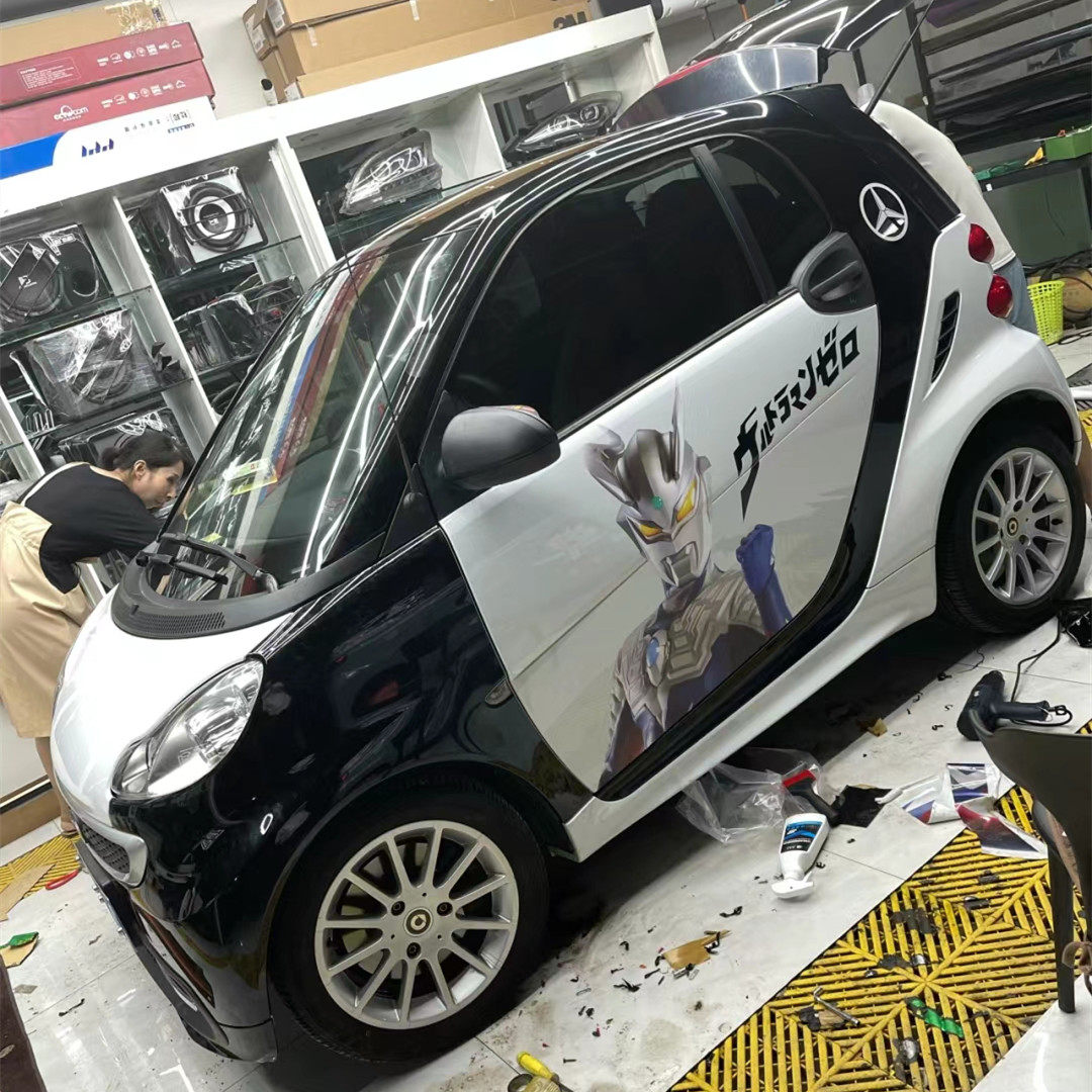 适用奔驰smart卡通奥特曼车身贴纸 宝骏e100赛罗迪迦可爱防水贴画