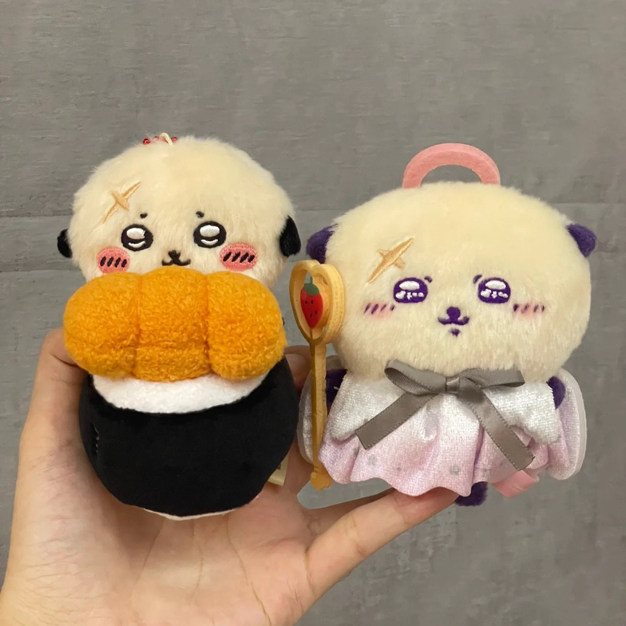 日本正版chiikawa天使獭狮挂件吉伊卡哇中华饭店公仔棒球玩偶礼物