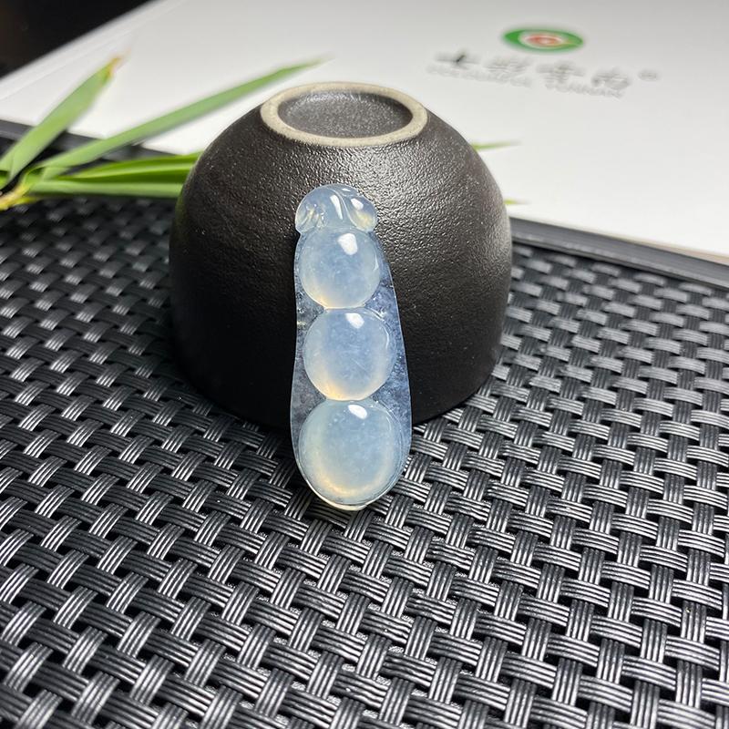 七彩云南天然翡翠福豆