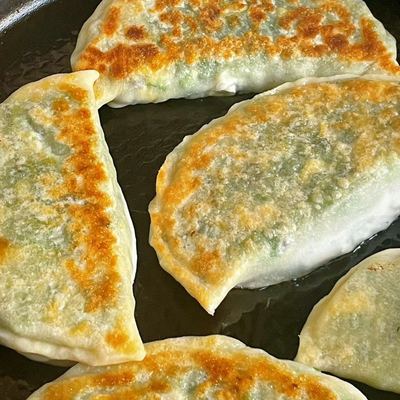 韭菜鸡蛋盒子馅饼薄皮营养早餐