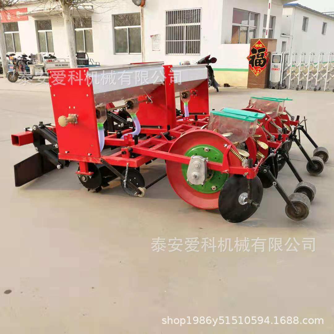 四轮车带2行4行大豆玉米精播机起垄施肥覆膜滴灌机规格型号齐全