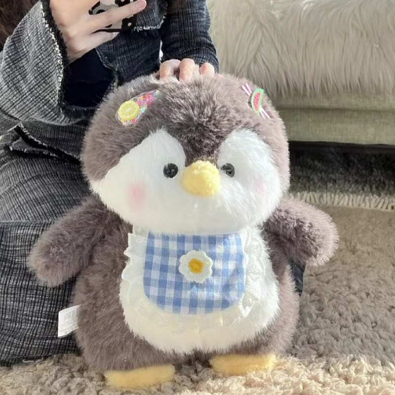 网红肚兜企鹅围裙玩偶大号毛绒玩具儿童睡觉娃娃公仔女生生日礼物