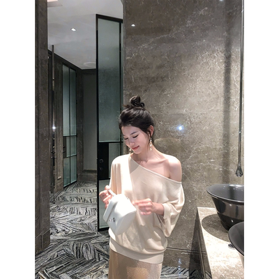 黄亮Elovey 温柔气质姐姐 天丝系列斜肩针织短袖上衣女夏季百搭