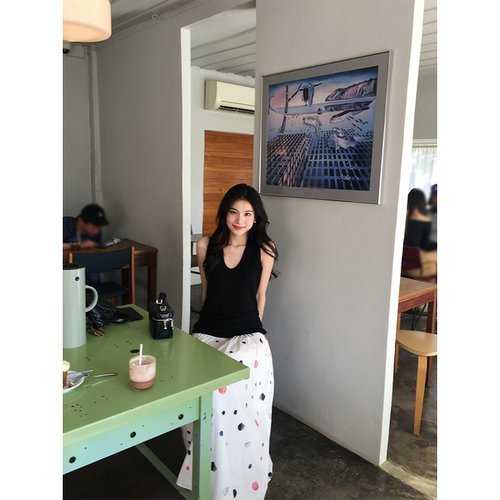 黄亮Elovey 1oo天丝两色u领针织背心显瘦上衣女气质通勤百搭