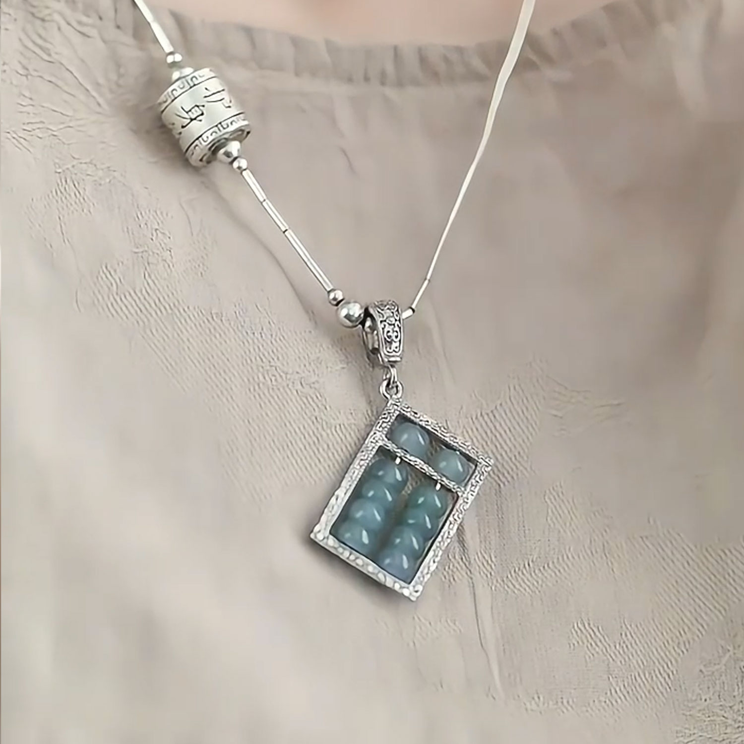 925银翡翠算盘唐草纹百搭项坠