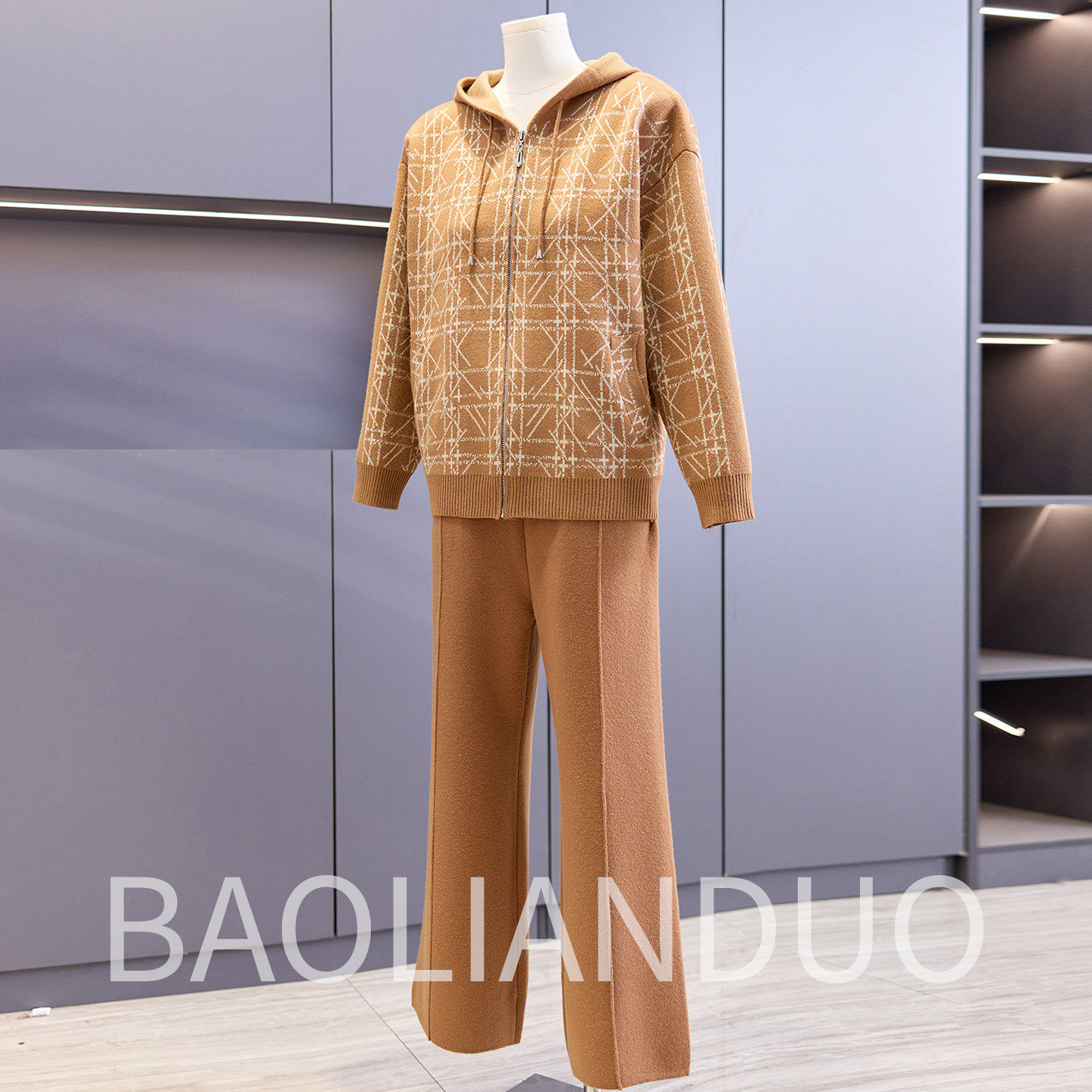 妈妈春装新款格子外套中年女装洋气阔腿裤中老年春秋针织两件套装