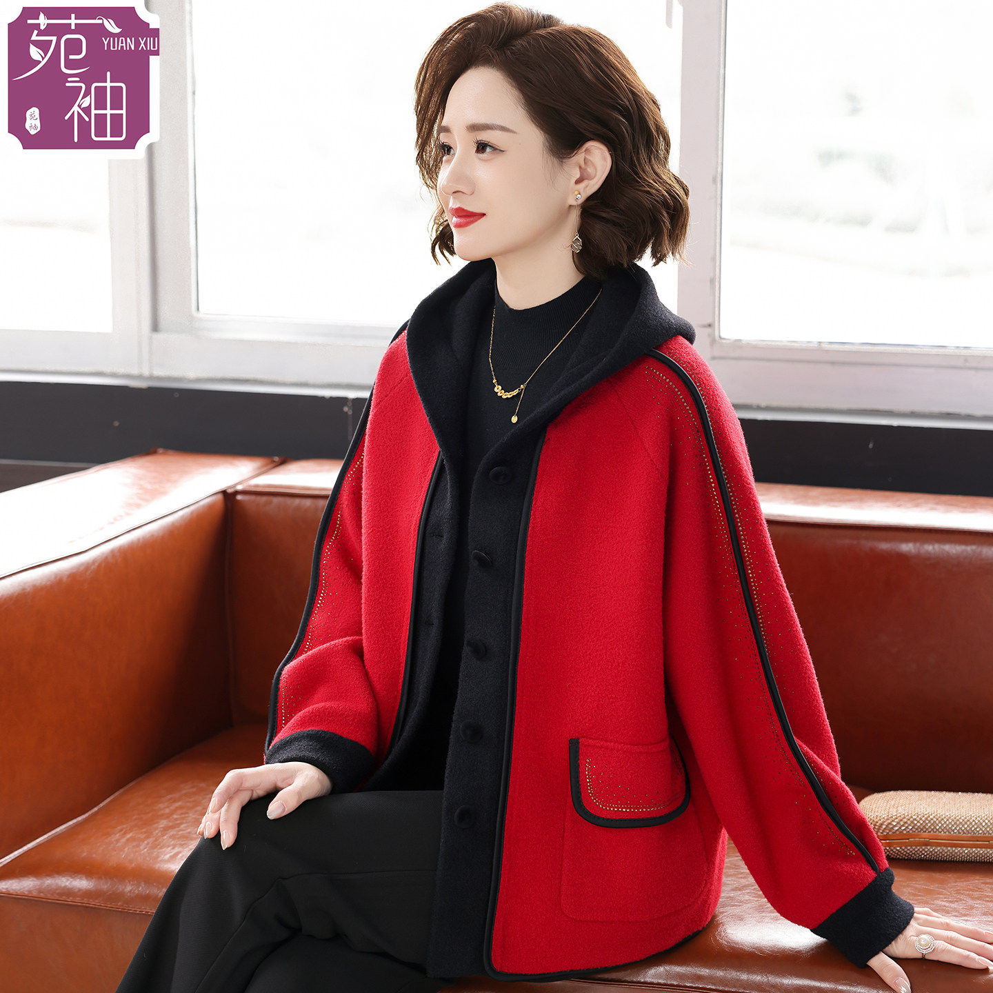 本命年红色外套女中年妈