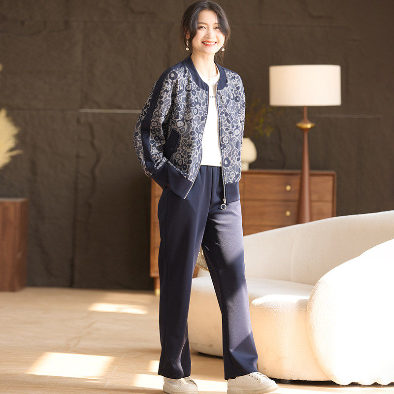 喜卉2026新款妈妈春装时尚休闲套装中老年女装外套直筒裤子两件套